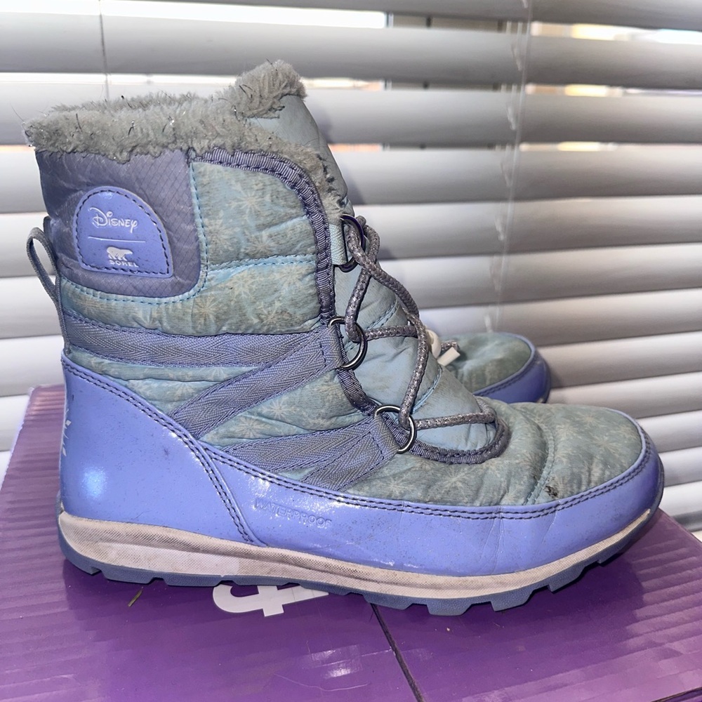 Sorel Disney Frozen Winter Boots Kids Sz 5